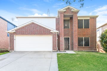 1220 Cheyenne Ct Saginaw, TX 76131